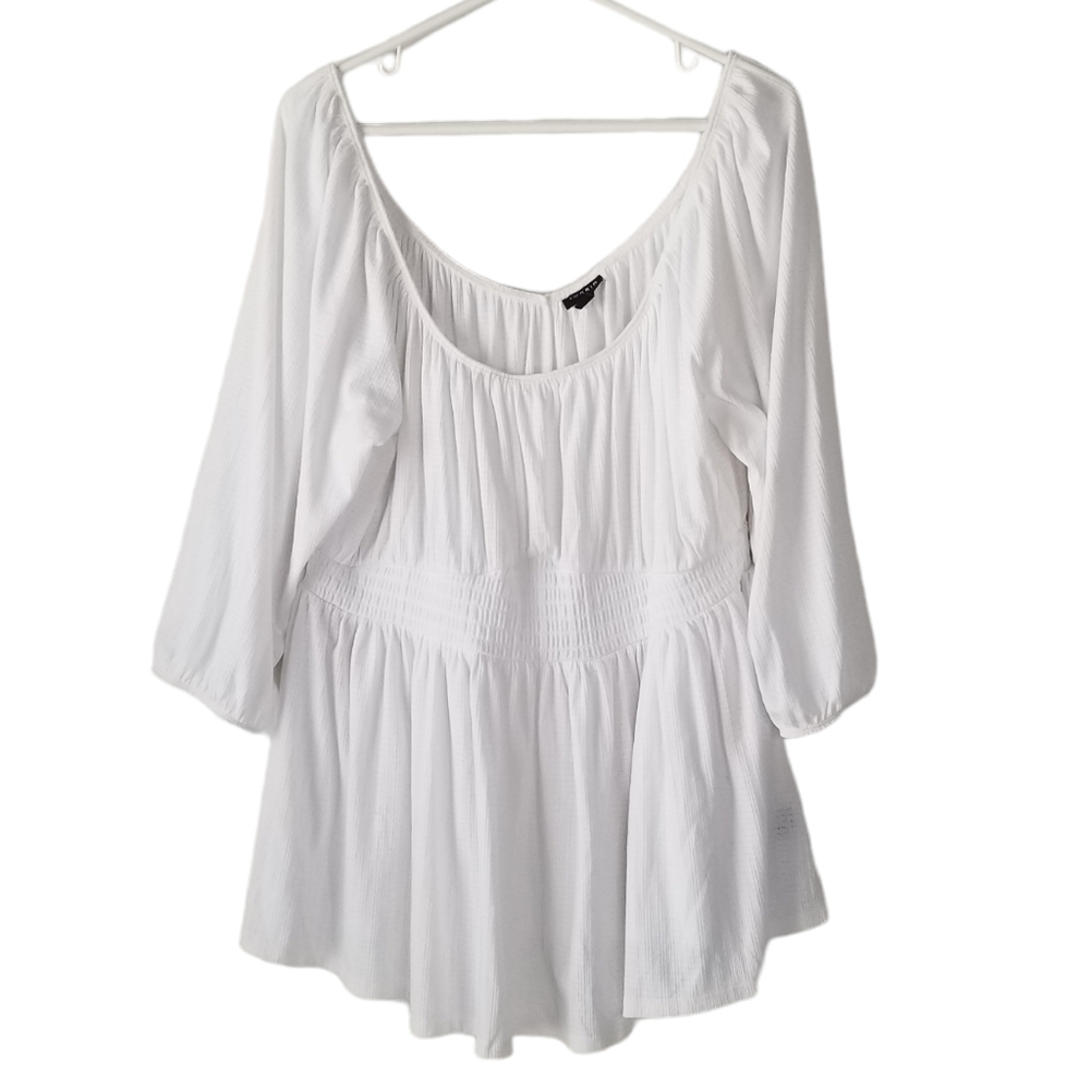 Torrid White Textured Jersey Smocked Waist Top 3/4 Sleeves Size 2
